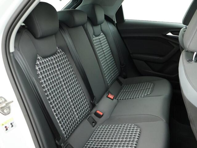 Audi A1 Sportback 25 TFSI + SFEERVERLICHTING | APPLE CARPLAY | VIRTUAL COCKPIT | SPORTSTOELEN | STOELVERW.