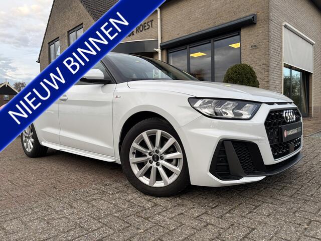Audi A1 Sportback 30 TFSI S edition Automaat Digi-dash / Parksensors / Zwart dak