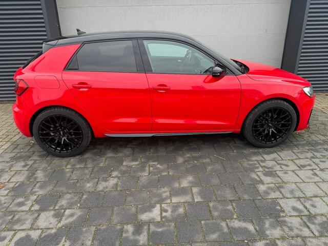 Audi A1 30 tfsi s tronic black pack s line