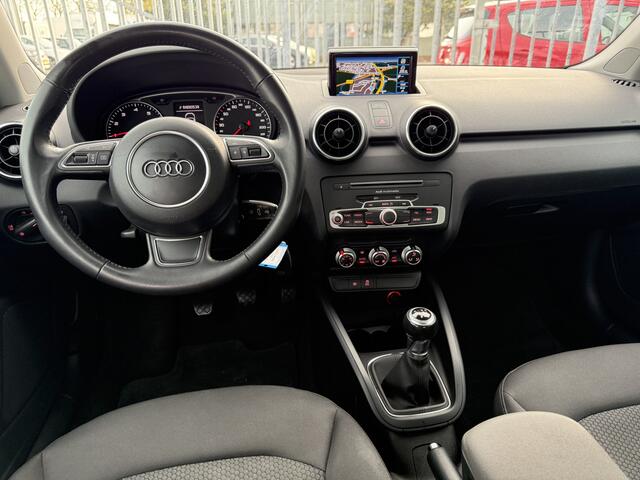 Audi A1 Sportback 1.0 TFSI Advance Sport 5-deurs Navigatie, LMV, Climate contr, Parkeersens, etc..