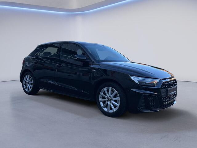 Audi A1 Sportback 30 TFSI S edition /Apple Carplay/Clima&Cruise contr./Stoelverw./Parkeersens.V+A+Cam./Half lederen sportstoelen/LED/Navi/(MET GARANTIE*)