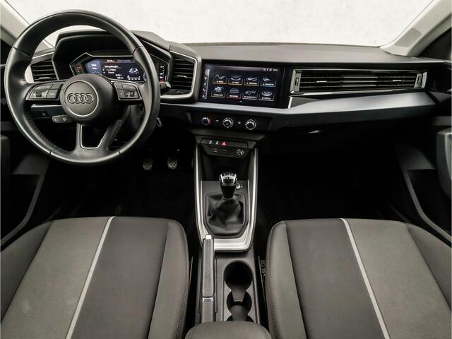 Audi A1 Sportback 25 TFSI Sport (APPLE CARPLAY, GROOT NAVI, CRUISE, SPORTSTOELEN, LEDER STUURWIEL, LANE ASSIST, NIEUWE APK, NIEUWSTAAT)