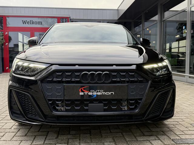 Audi A1 Sportback 25 TFSI *!* 2x S-LINE *!* CARPLAY/ LED/ 18 INCH/ 21 DKM *!*