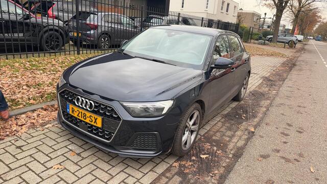 Audi A1 Sportback 30 TFSI epic | navigatie | Digitale cockpit | Climate Control | stoelverwarming | parkeersensoren v+a
