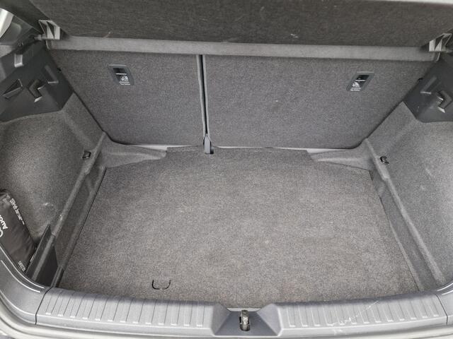 Audi A1 Sportback 30 TFSI Pro Line | 110 PK | Parkeersesoren v+a | Lane Assist