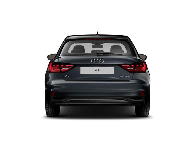 Audi A1 Sportback Advanced edition 25 TFSI 95 pk | Parkeerhulp plus | Automatische airco | Inklapbare buitenspiegels | Dak in contrast kleur |