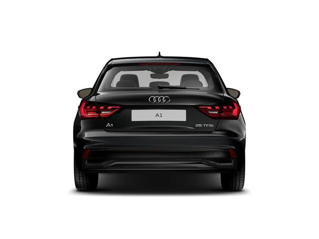 Audi A1 Sportback Advanced edition 25 TFSI 95 pk | Parkeerhulp plus | Automatische airco | Apple carplay | Dak in contrast kleur |