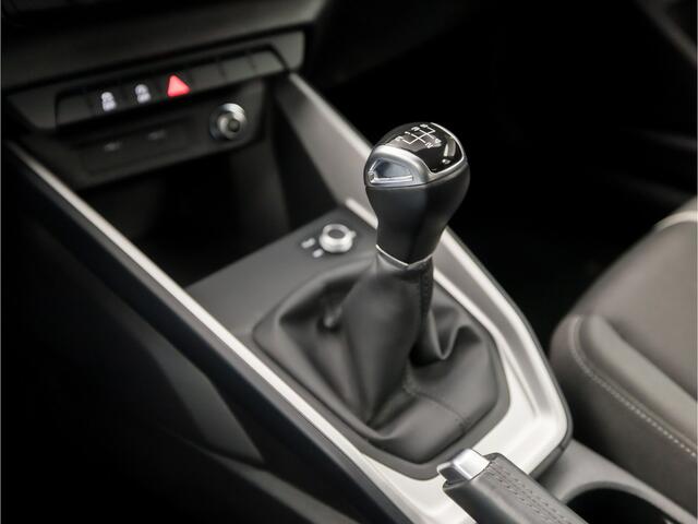 Audi A1 Sportback 25 TFSI Sport (APPLE CARPLAY, GROOT NAVI, LM VELGEN, SPORTSTOELEN, CRUISE, LANE ASSIST, LEDER SPORTSTUUR, NIEUWSTAAT)