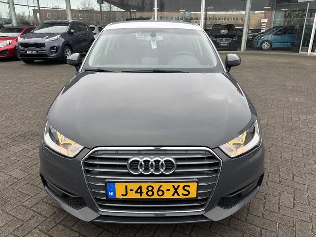 Audi A1 Sportback 1.0 TFSI Pro Line Navi Bluetooth Stoelverwarming Parkeersensoren