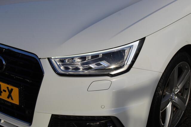 Audi A1 Sportback 1.0 TFSI S-Line Navigatie/Led koplampen/Stoelverwarming/Parkeersensoren/Climate control/17 inch/Privacy glas
