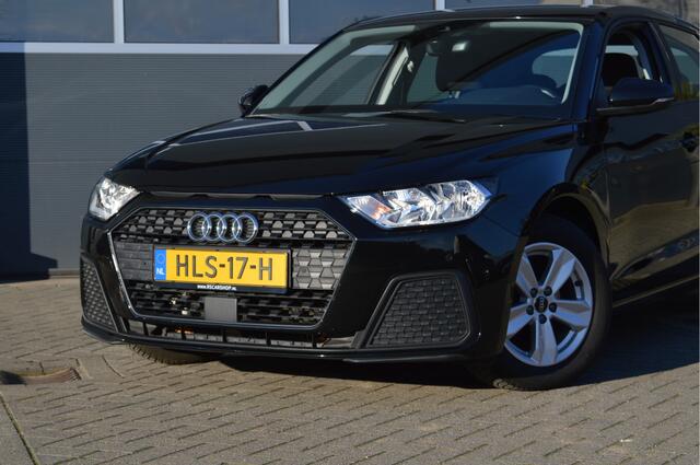 Audi A1 Sportback 25 TFSI Pro Line | Virtual cockpit/Carplay/Airco | Nagenoeg nieuwstaat |