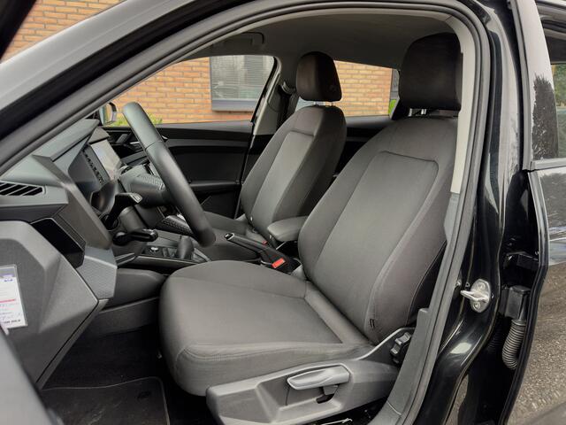 Audi A1 Sportback 25 TFSI S-LINE PRO-LINE NAVI AIRCO DIGI-DASH LED LMV PDC