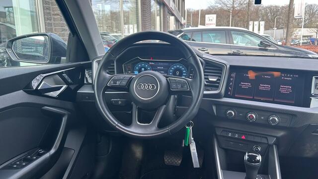 Audi A1 Sportback 25 TFSI epic | 17"Lmv | Apple carplay | Pdc |