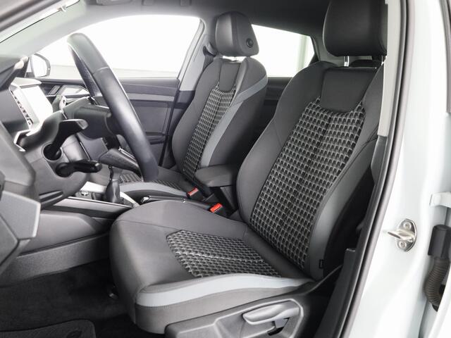 Audi A1 Sportback 30 TFSI Pro Line 110pk | S-line interieur | Climatronic | 17 inch lichtmetalen velgen | Navigatie via App