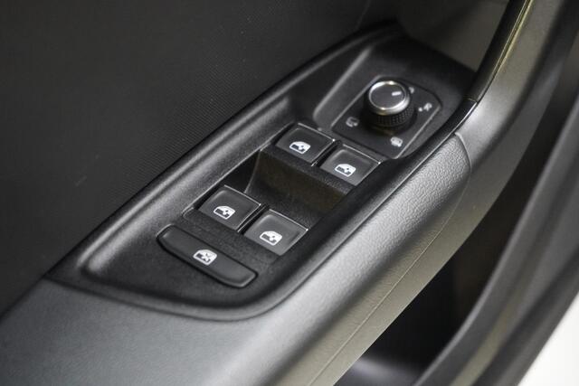 Audi A1 Sportback 30 TFSI 115pk Epic Automaat | Climate control | Parkeersensoren | Navigatie | Lm velgen