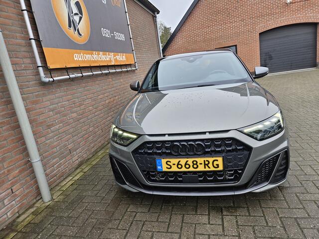 Audi A1 Sportback 30 TFSI S edition