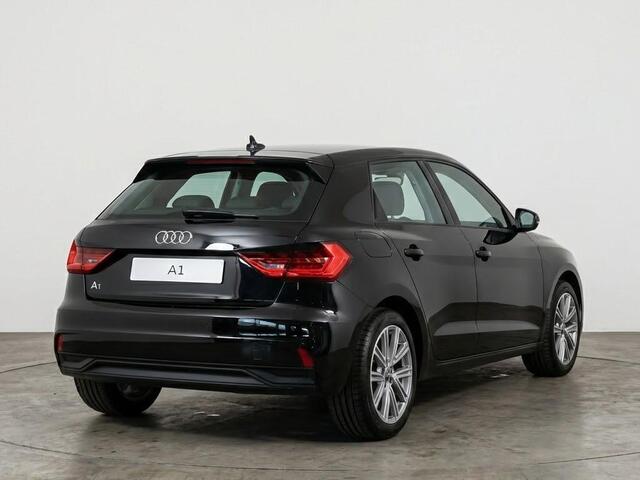 Audi A1 Sportback Advanced edition 25 TFSI 95 pk | Ledlampen voor en achter | Sportstoelen voor | Ambient verlichting | Buiten spiegels inklapbaar |