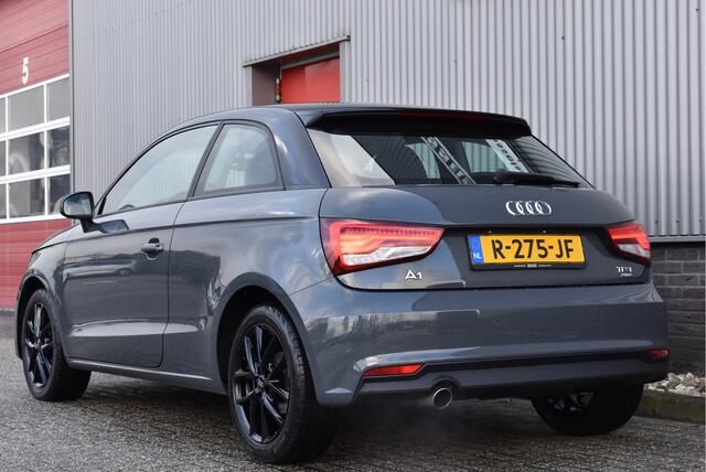 Audi A1 1.0 TFSI Stoelverwarming, DAB, PDC, Climatronic