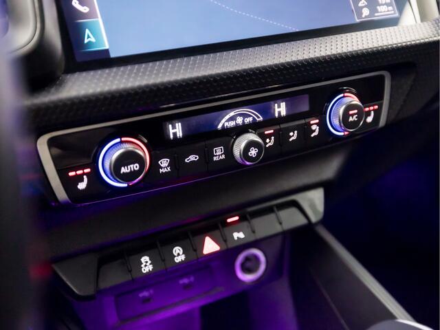 Audi A1 Sportback 30 TFSI S-Line Sport Automaat (BLACK PACK, APPLE CARPLAY, SFEERVERLICHTING, CLIMATE, STOELVERWARMING, SPORTSTOELEN, GETINT GLAS, LED ACHTERLICHTEN, CRUISE, NIEUWE APK, NIEUWSTAAT)