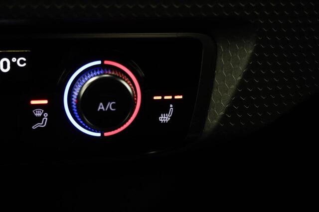 Audi A1 Sportback 40 TFSI S Line edition one | STOELVERWARMING | DAB | DRAADL0ZE LADER | 18"