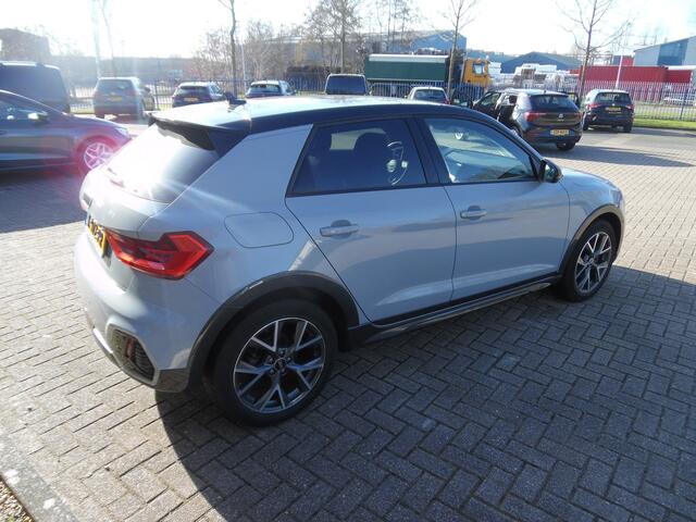 Audi A1 citycarver 30 TFSI epic