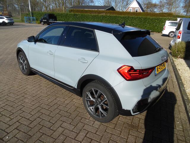 Audi A1 citycarver 30 TFSI epic