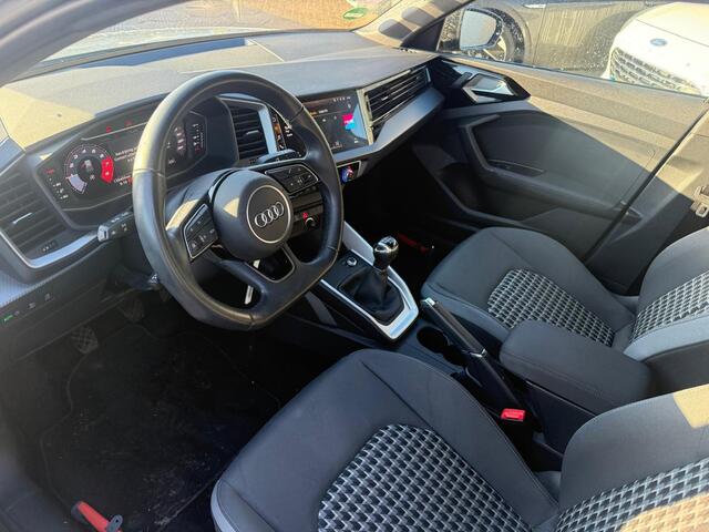 Audi A1 citycarver 25 TFSI epic, LED-koplampen,