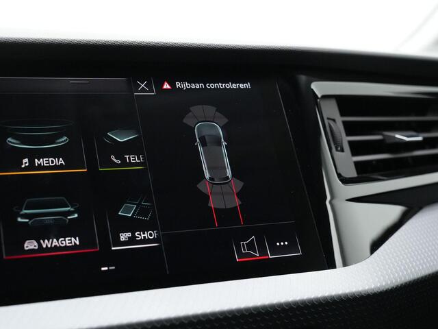 Audi A1 Citycarver 30 TFSI 116 pk S-tronic epic | Virtual Cockpit | Cruise Control | Parkeersensoren voor/achter | Ambiant Lighting Plus