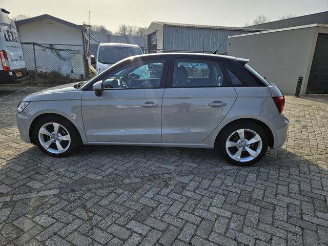 Audi A1 Sportback 1.0 TFSI Adrenalin