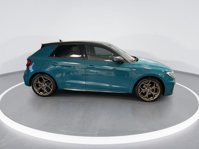 Audi A1 Sportback 30 TFSI 116pk S-Tronic S Line Edition One · Stoelverwarming · LED Koplampen · Sfeerverlichting · Apple/Android Car Play · 18"Velgen · Cruise Control ·