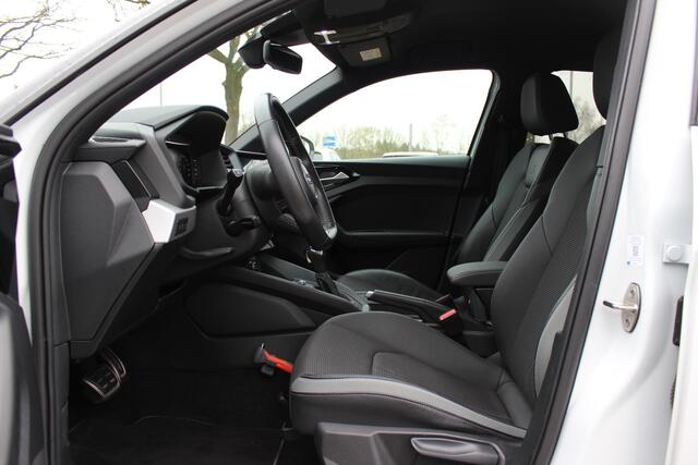 Audi A1 Sportback 40 TFSI S Line edition one 200pk / Navigatie / Keyless / Virtual Cockpit / 18'' / Parkeerhulp achter / Stoelverwarming / LED Koplampen / DAB / ACC