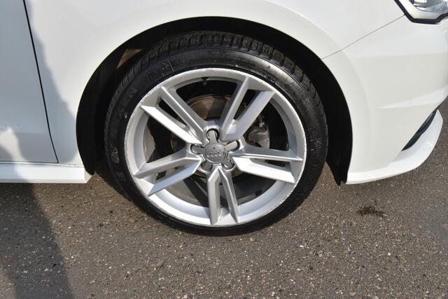 Audi A1 1.0 TFSI Adrenalin S-Line ,AIRCO , BL TOOTH , LMV17 , MISTL V ,