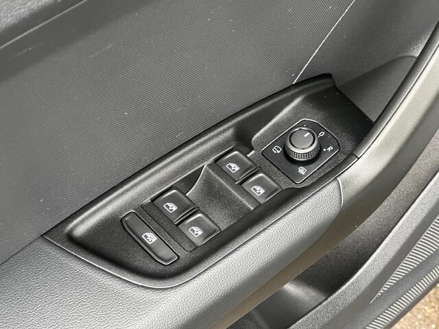 Audi A1 allstreet 30 TFSI 110pk S-tronic Business edition | Led | Adap. Cruise | Camera | Navi | Stoelverwarming | Rijklaar incl. garantie