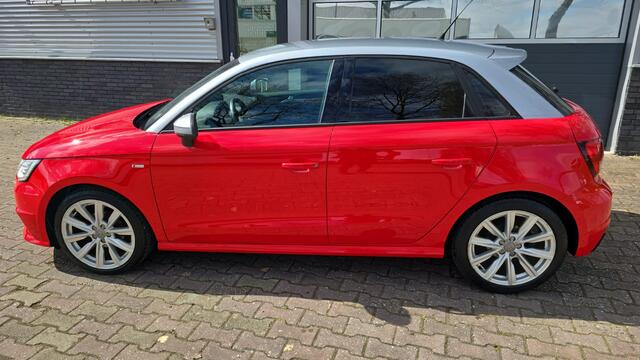 Audi A1 SPORTBACK 1.0 TFSI Advace S - LINE