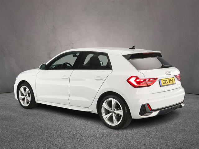 Audi A1 Sportback 30 TFSI S edition | Cruise control | Audi sound | Parkeersensoren | Stoelverwarming | Navigatie | App connect