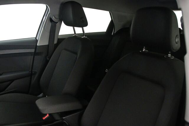 Audi A1 Sportback 30 TFSI S edition | Cruise control | Audi sound | Parkeersensoren | Stoelverwarming | Navigatie | App connect