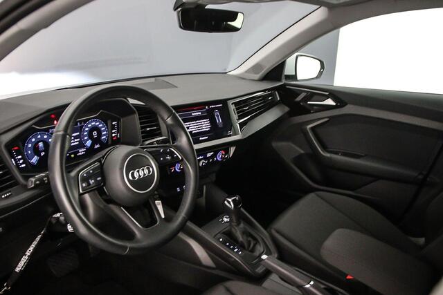 Audi A1 Sportback 30 TFSI S edition | Cruise control | Audi sound | Parkeersensoren | Stoelverwarming | Navigatie | App connect