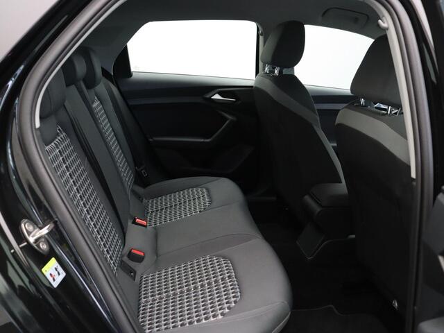 Audi A1 Sportback 25 TFSI epic | Navigatie | Cruise Control | Virtual Cockpit | Lichtmetalen velgen | All season banden |