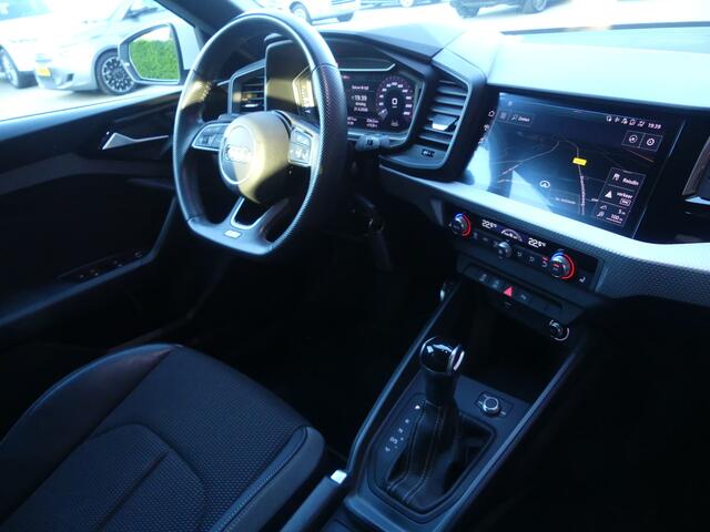 Audi A1 Sportback 35 TFSI 2 X S-LINE