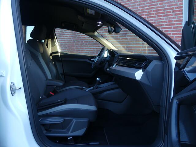 Audi A1 Sportback 35 TFSI 2 X S-LINE