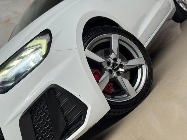 Audi A1 Sportback 40 TFSI S Line / LED / DSG /