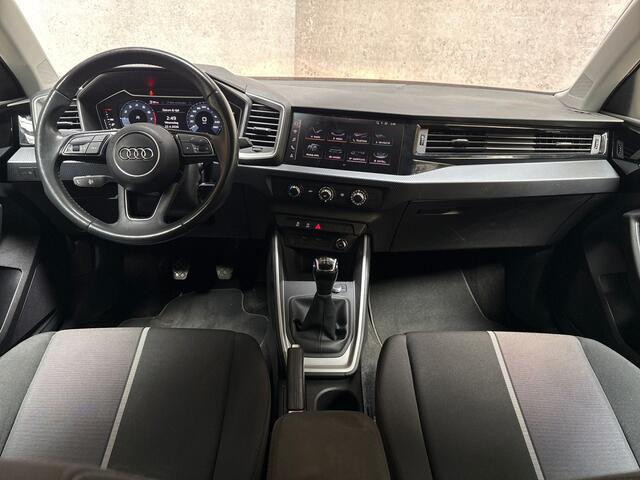 Audi A1 Sportback 25 TFSI Sport (APPLE CARPLAY, GROOT NAVI, LANE ASSIST, SPORTSTOELEN, CRUISE, GETINT GLAS, NIEUWSTAAT)