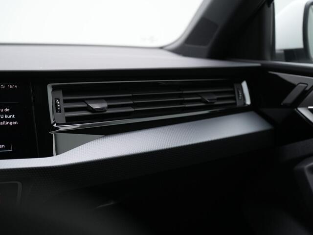 Audi A1 citycarver 30 TFSI 116 pk | Sportstoelen | Navigatie | Virtual Cockpit | Parkeersensoren achter