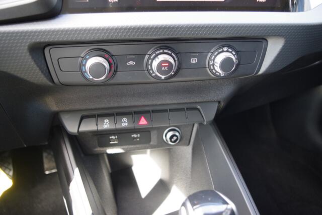 Audi A1 Sportback 30 TFSI 115 PK S-Line Advanced Epic, Carplay, Digitale Cockpit, LM-Velgen