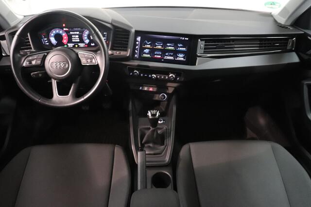 Audi A1 Sportback 25 TFSI Pro Line | Climate control | Parkeersensor | Stoelverwarming | AppleCarplay AndroidAuto navigatie |