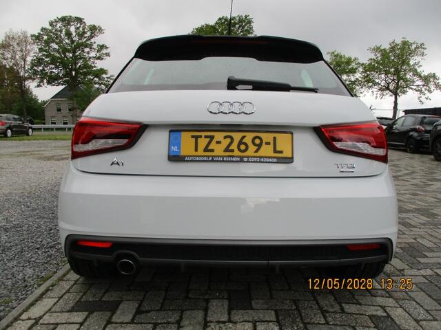 Audi A1 Sportback 1.0 TFSI Adrenalin S-line