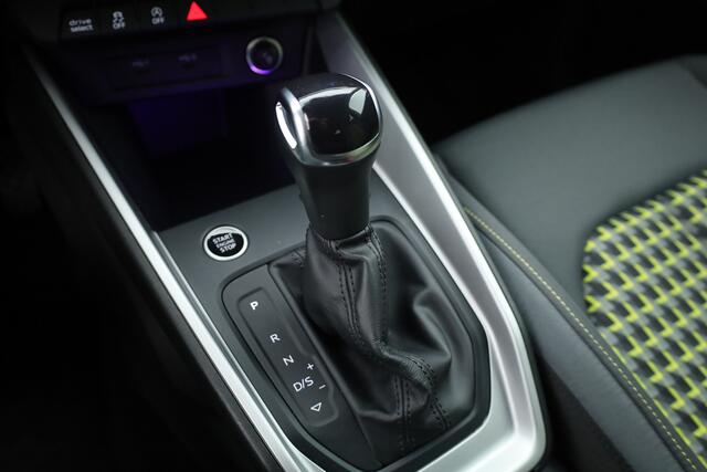 Audi A1 Sportback 40 TFSI S Line 200pk! | Digi. Dashboard | Apple CarPlay | Keyless | Stoelverw. | Cruise Ctrl. | Sfeerverl.