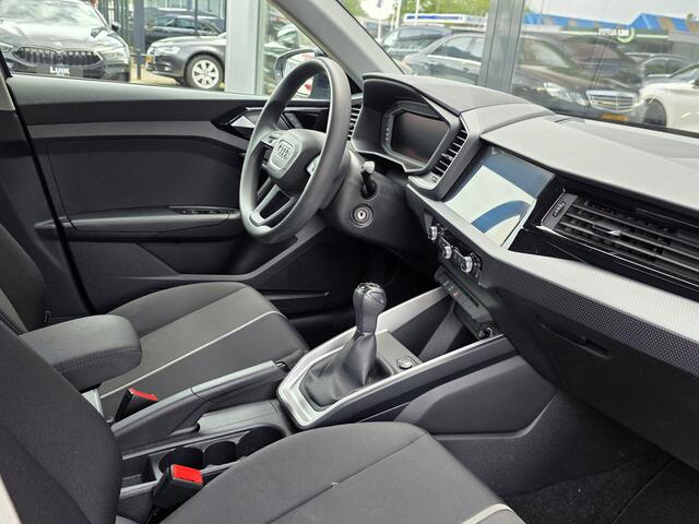 Audi A1 Sportback 25 TFSI Pro Line + S-LINE + APPLE / ANDROID + DIG DASHBOARD