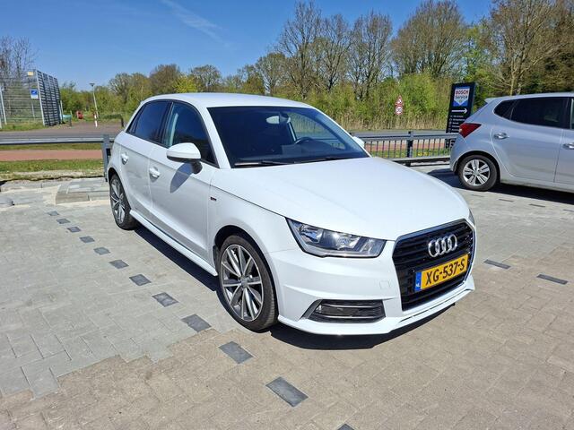 Audi A1 Sportback 1.0 TFSI S-Line | Navigatie | Bluetooth | Parkeersensoren | 17"