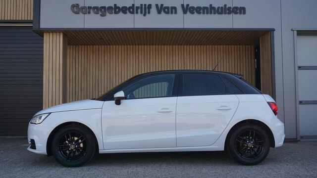 Audi A1 Sportback 1.0 TFSI 81pk 5Drs LED Navi Bluetooth Stoelverwarming 15inch LM *Zwart Dak* 83532km!